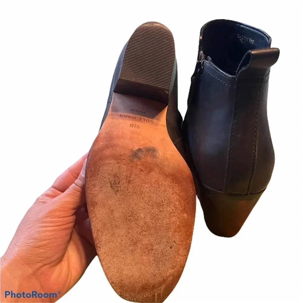 Cole Haan Oiled newbuck black leather Chesney ankle bootie 9.5